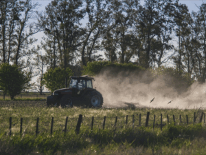 Jak dobrać części rolnicze do konkretnych warunków pracy?